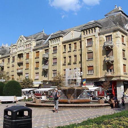 Ultra-Central Apartment In The Loffler Palace Тимишоара Екстериор снимка